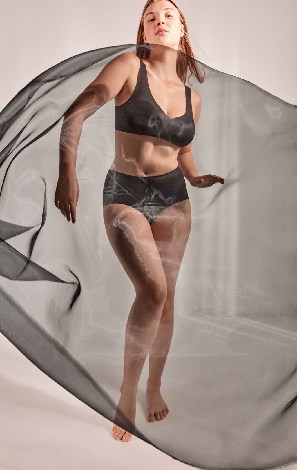 Gisela 1/10027B Slip vita alta Second Skin taglio laser-